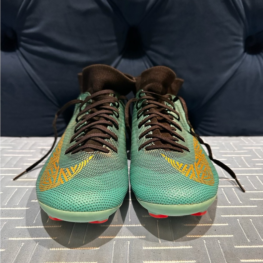 Cr7 mercurial soccer cleats